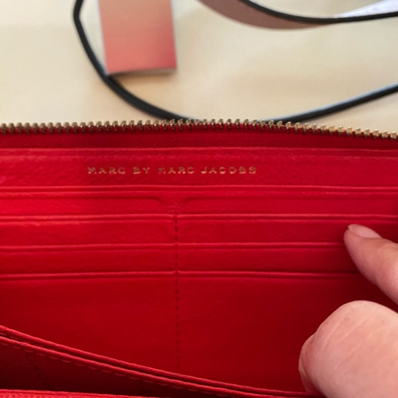 Wallet - Picture 3 of 6